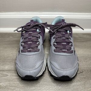 Saucony Women's Purple and Gray Athletic Shoes
